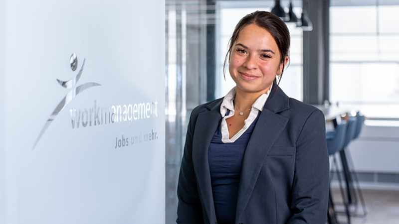 Portrait von Stefanie Costa aus der Workmanagement-Filiale Basel