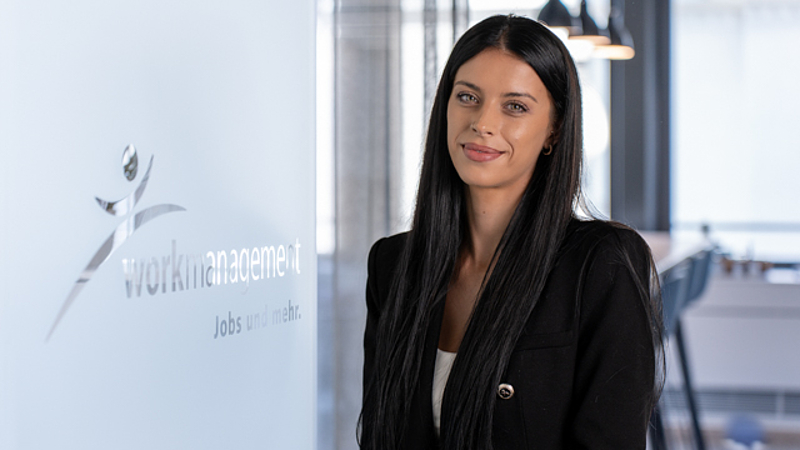 Portrait von Estela Teixeira aus der Workmanagement-Filiale Zürich
