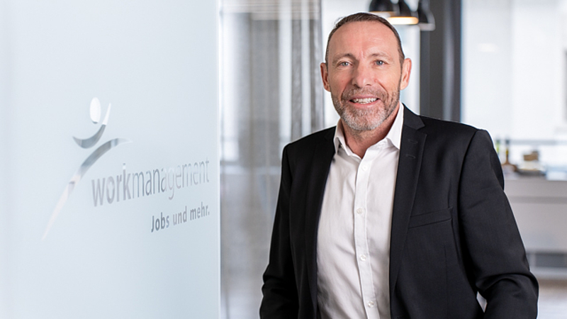 Portrait von Dominik Strebel aus der Workmanagement-Filiale Zürich